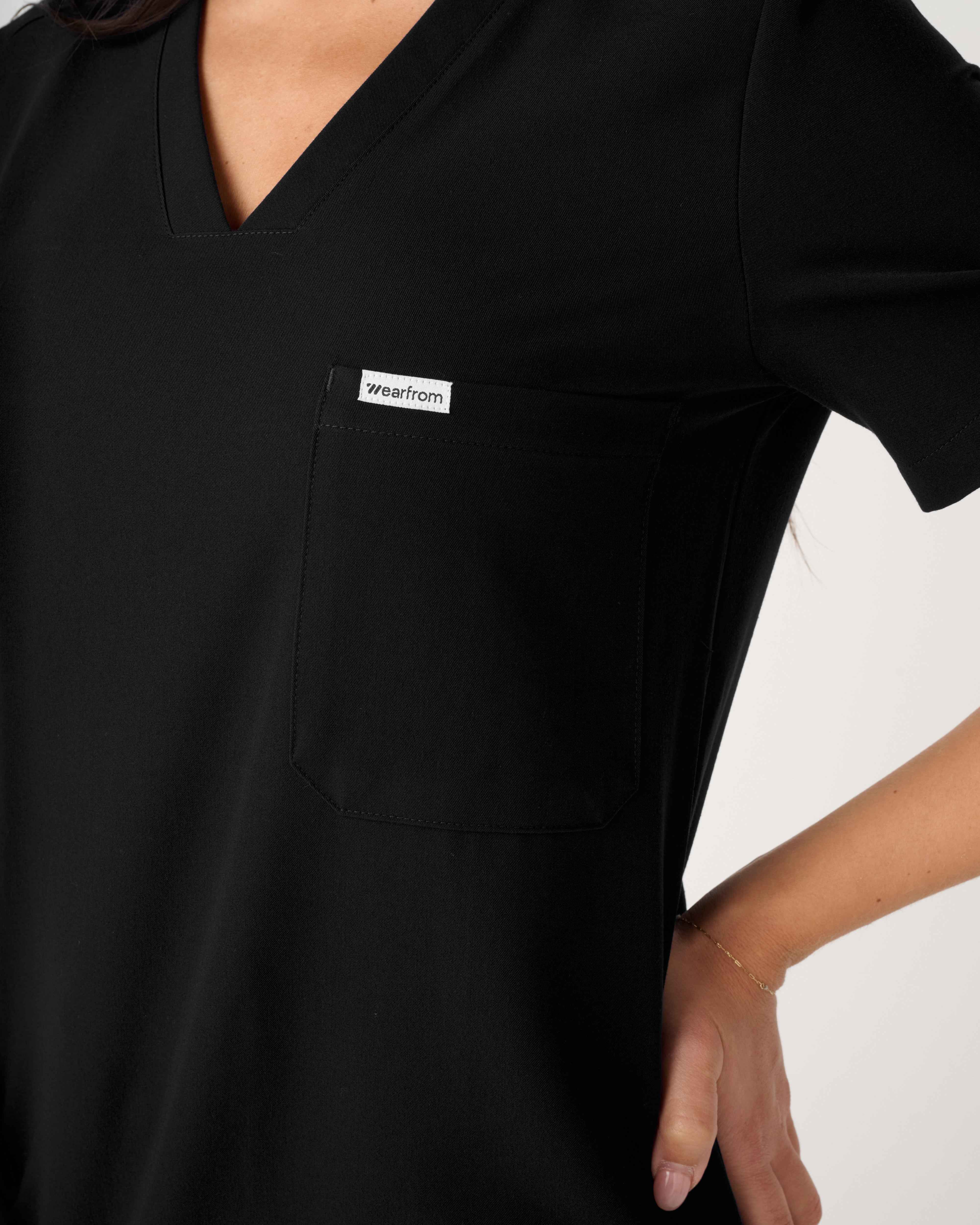 BRISBANE One-Pocket Scrub Top Black