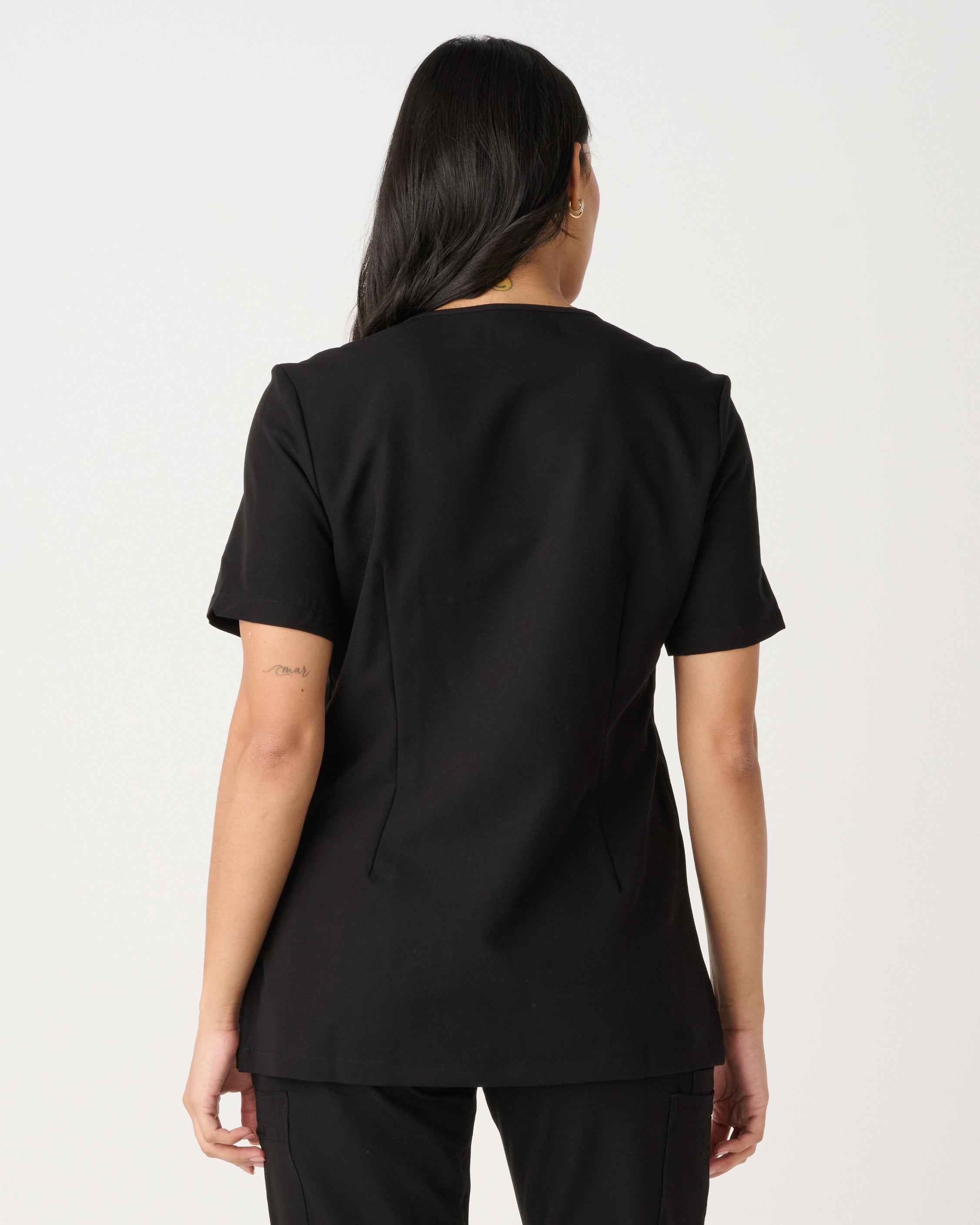 BRISBANE One-Pocket Scrub Top Black