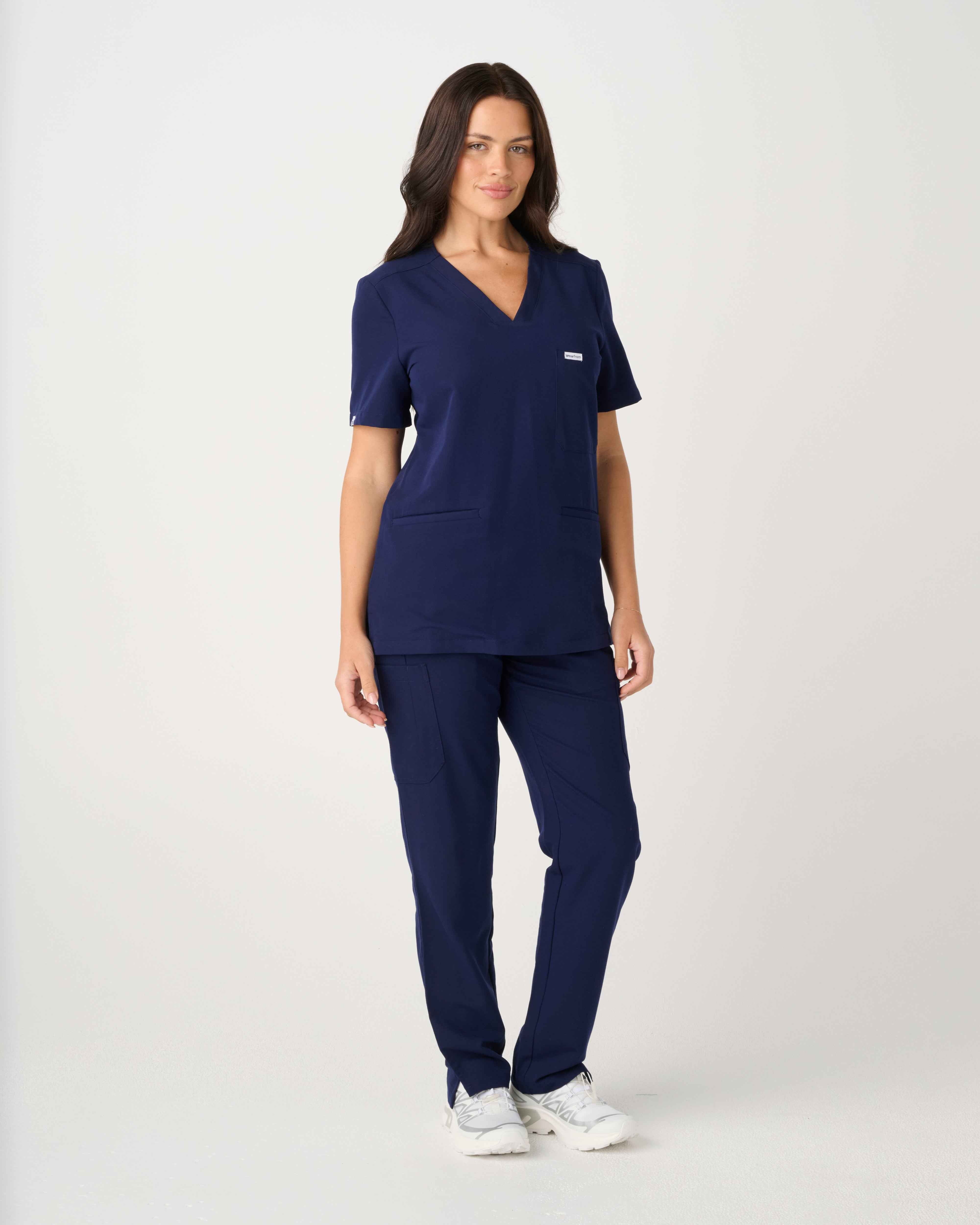 MELBOURNE Three-Pocket Scrub Top Navy