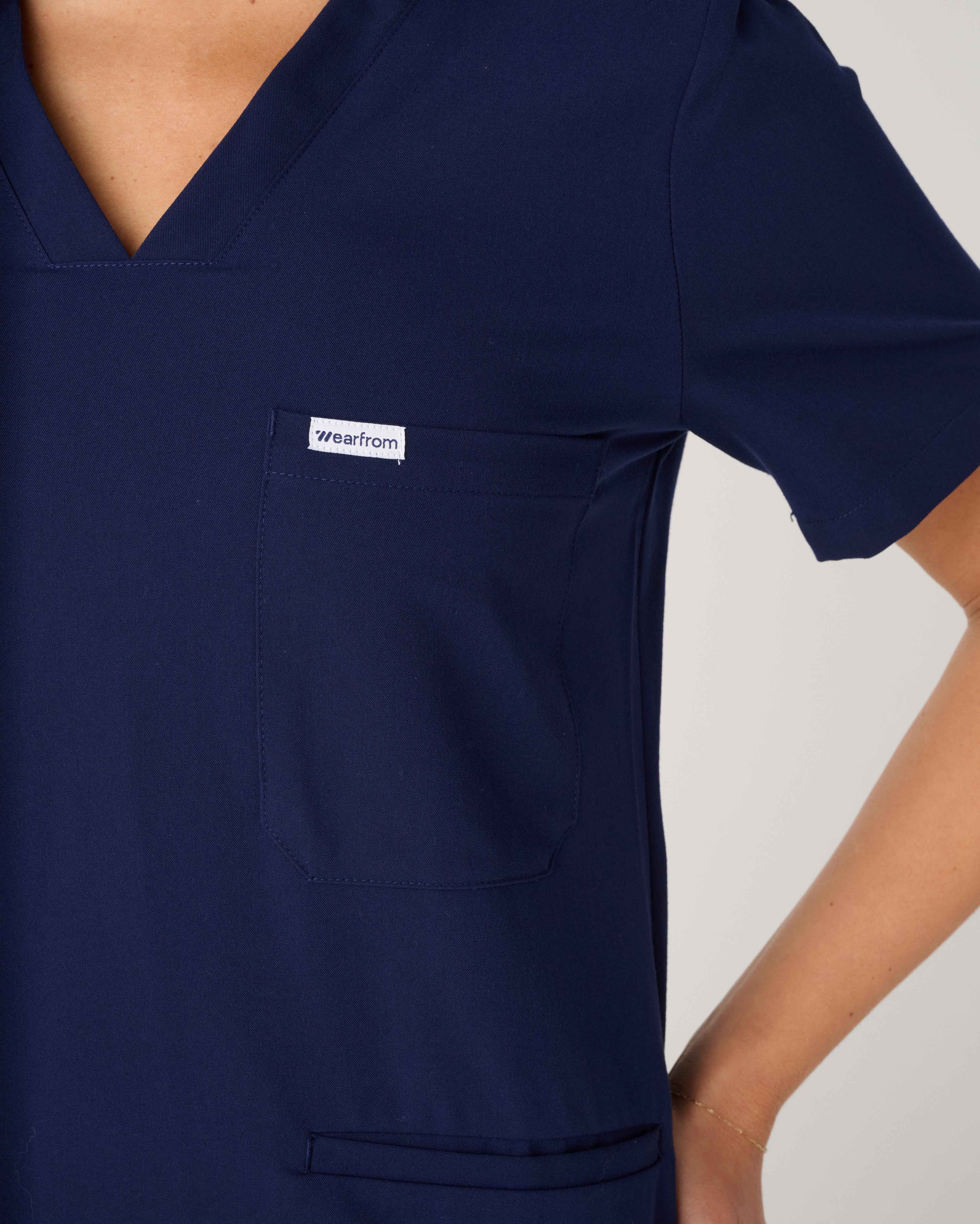 MELBOURNE Three-Pocket Scrub Top Navy